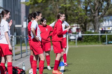 Bild 28 - wCJ Germania Schnelsen - Walddoerfer SV : Ergebnis: 0:6